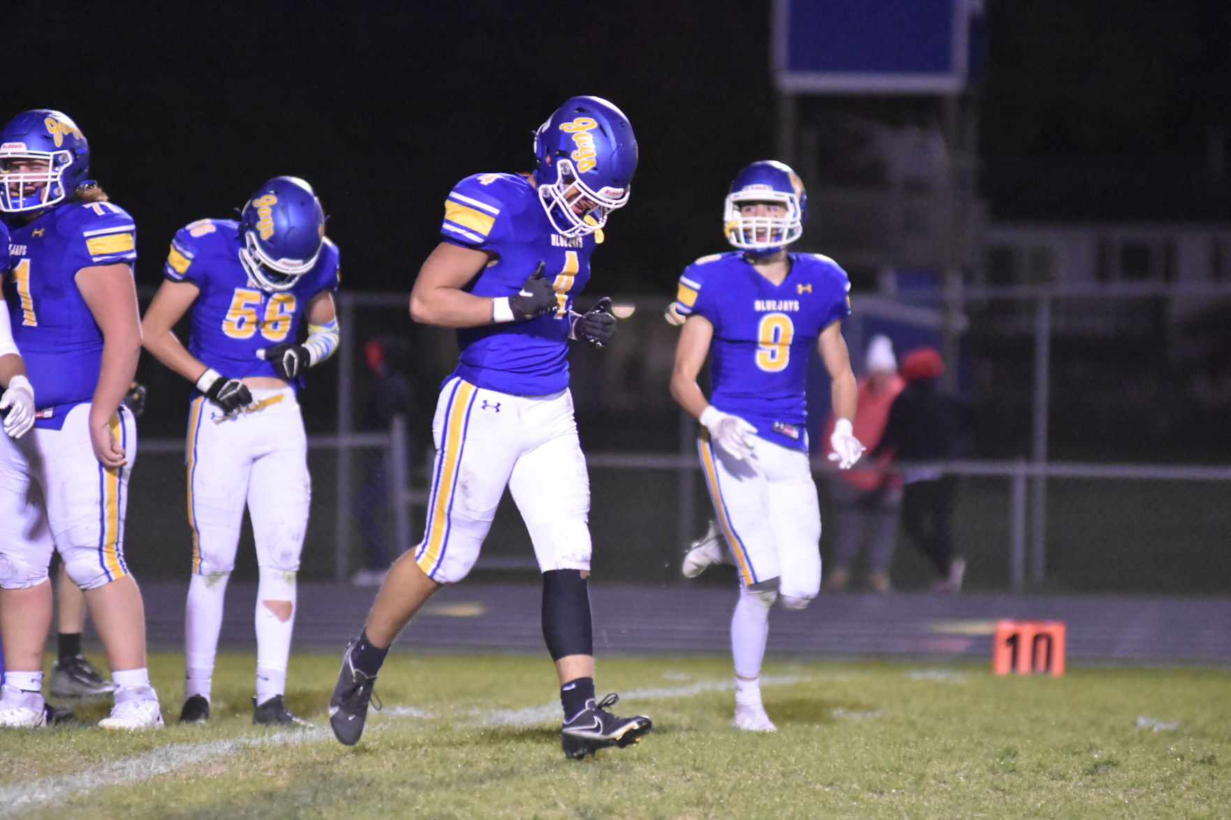 (Waseca FB) Mason DeKruif halftime.JPG